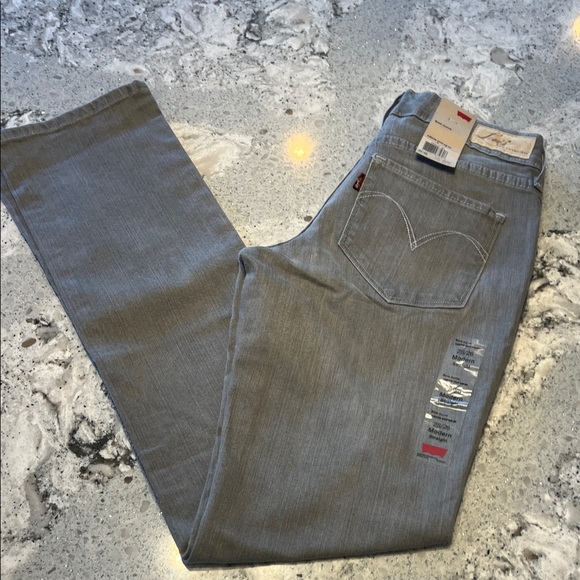 Levi's Denim - NWT Levi's Curve ID Women's Light Gray Straight Leg Jeans